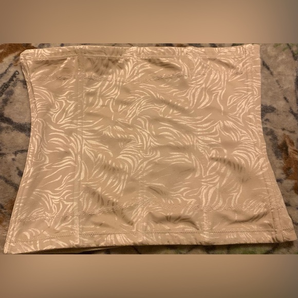 Maidenform shapewear - Picture 2 of 6